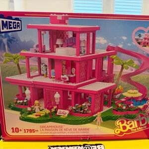 Mega Barbie Dreamhouse Building Set